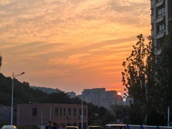 非常谋略 人在旅途|在时间的交替中，每天总有太阳相伴相随