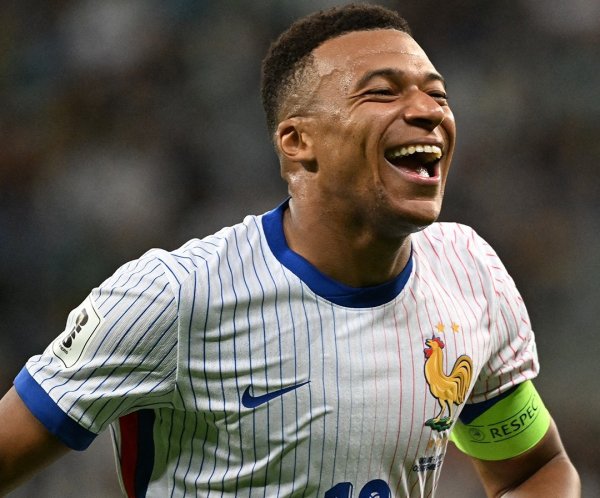 泸深A融通 姆巴佩：向亨利致敬，但现在我想超过他的进球纪录